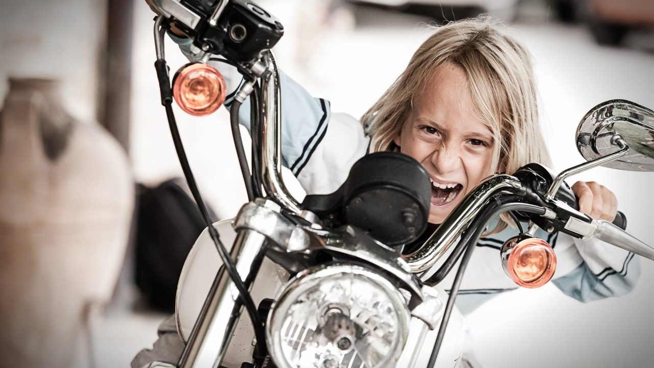 ¿Qué edad hay que tener para conducir una motocicleta en Texas?